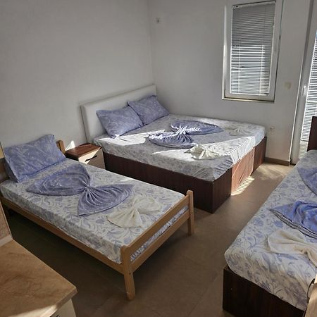 Apartmani Vila Ebra Утеха Екстериор снимка