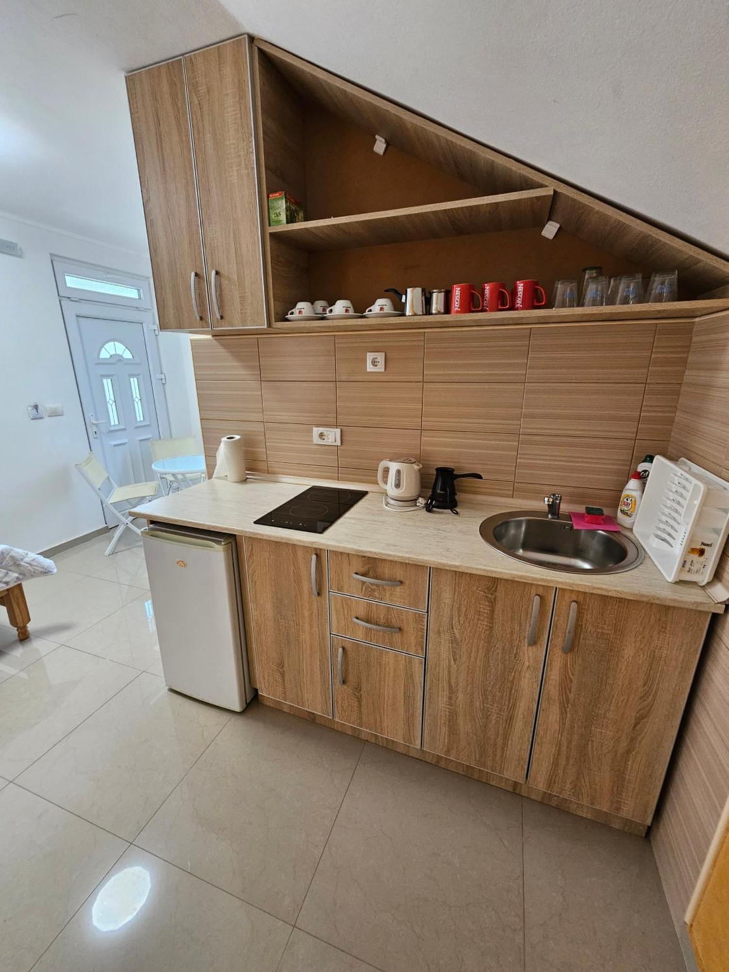 Apartmani Vila Ebra Утеха Екстериор снимка