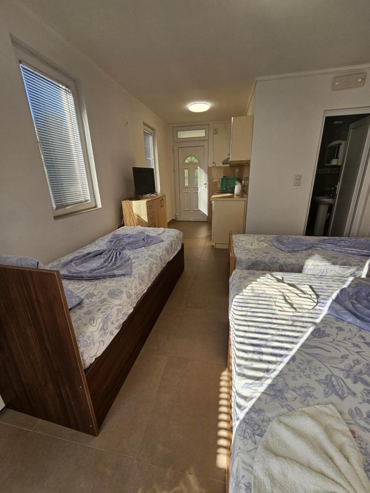 Apartmani Vila Ebra Утеха Екстериор снимка